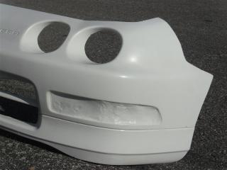 Honda_Integra_Type_R_lasikuituinen_etupuskuri