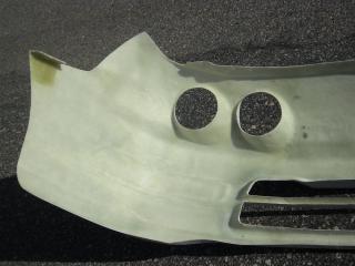 Honda_Integra_Type_R_lasikuituinen_etupuskuri