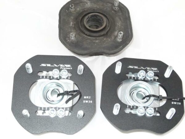 Toyota_MR2_SW20_mallin_saadettavat_iskunvaimentimen_ylapaat