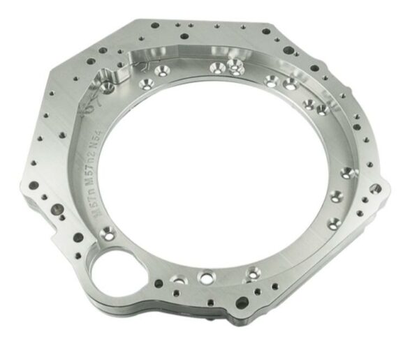 Chevrolet_LS1__LS3__LS7_moottori_to_BMW_vaihteisto_valiadapteri