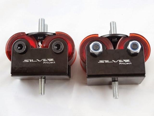Nissan_Skyline_R33_R33_R34_sarjan_moottorin_kumityyny