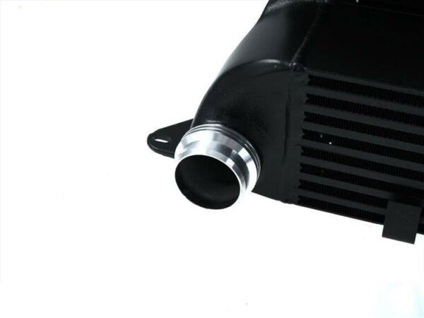 Bmw_E60__E61__E63__E64_sarja_535I_525D_530D_635D_valijaahdytin