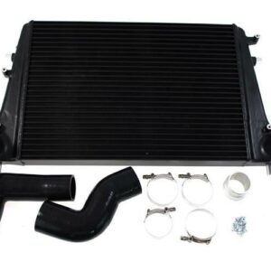 Audi_A3_2_0_FSI_moottorien_valijaahdytin
