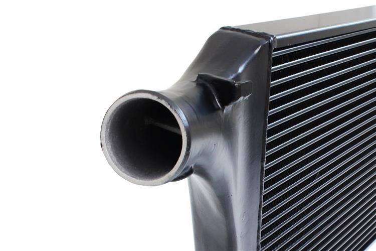Audi_A4_A5_B8_kori_TFSI_moottorien_valijaahdytin