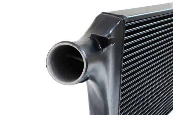 Audi_A4_A5_B8_kori_TFSI_moottorien_valijaahdytin