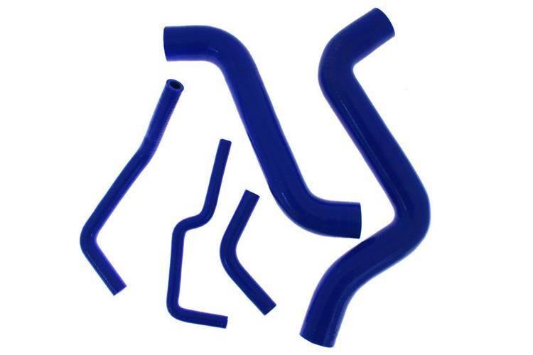 Fiat_Coupe_4_sylinterisen_moottorin_silikoninen_letkusarja