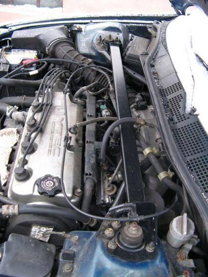Konehuoneen_poikkituki_Honda_Accord__98_02