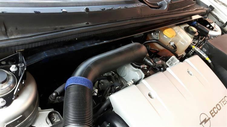 Konehuoneen_poikkituki_Opel_Vectra_C__Signum_mallit