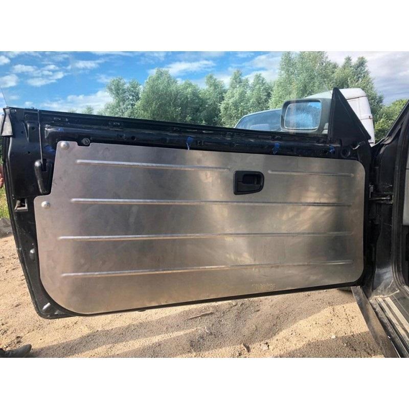 Bmw_E36_Compactin_alumiiniset_etuoven_sisaverhoilut