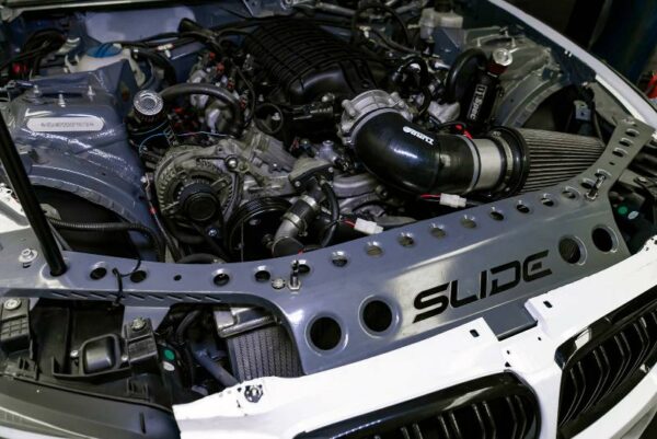 Bmw_E9x_sarjan_konehuoneen_lukkopelti_M_style